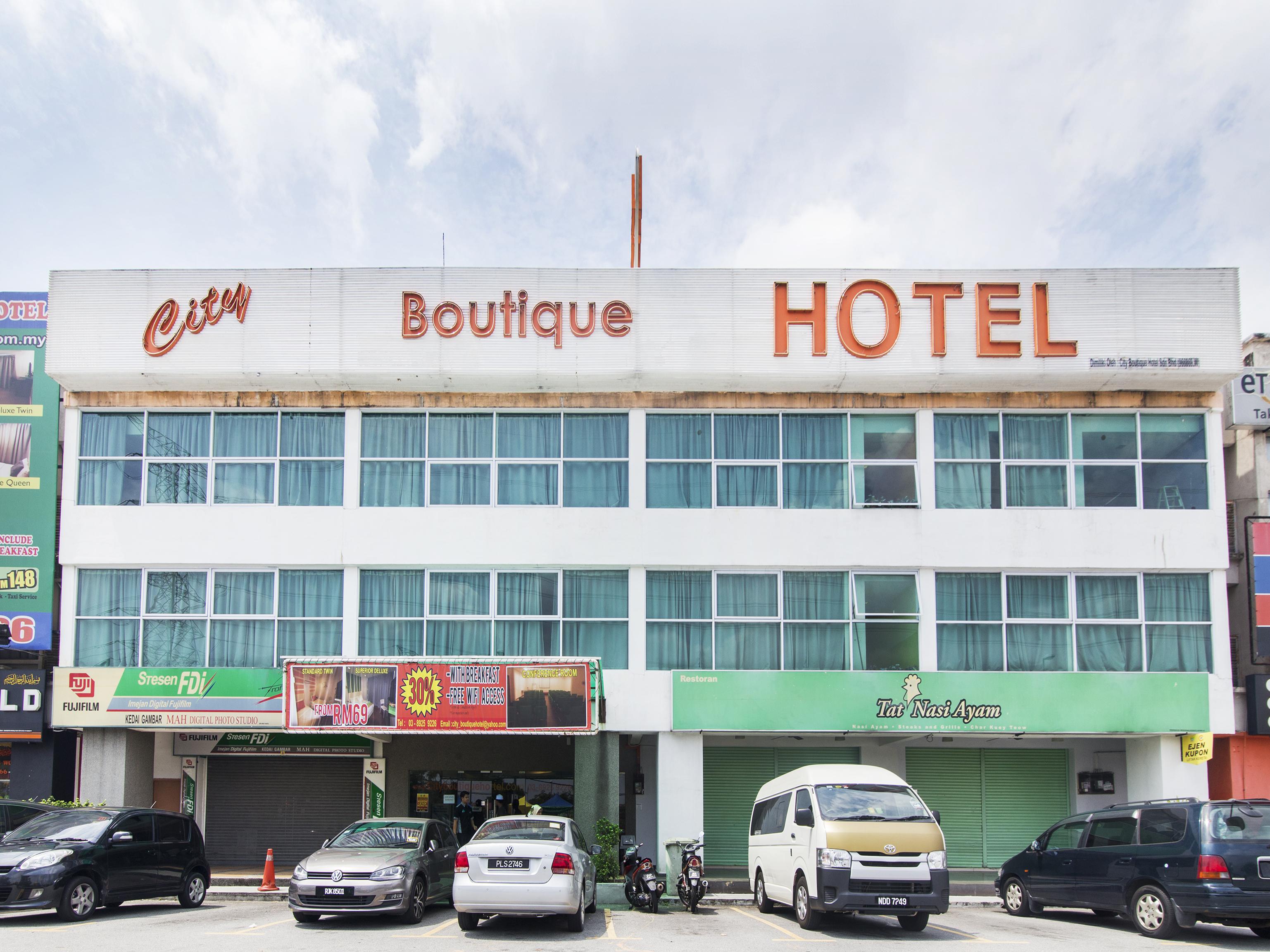 Oyo 419 City Boutique Hotel Bangi Kültér fotó