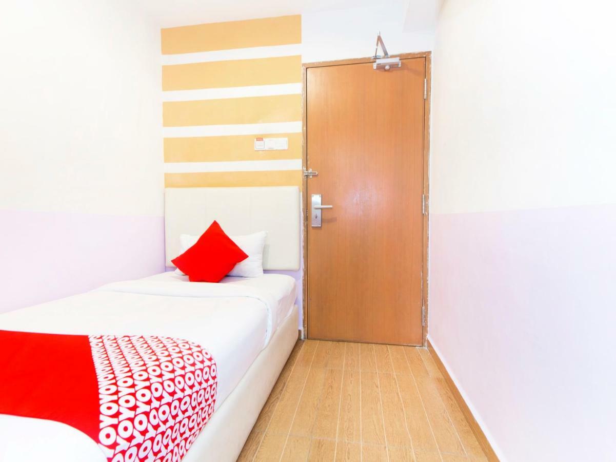 Oyo 419 City Boutique Hotel Bangi Kültér fotó