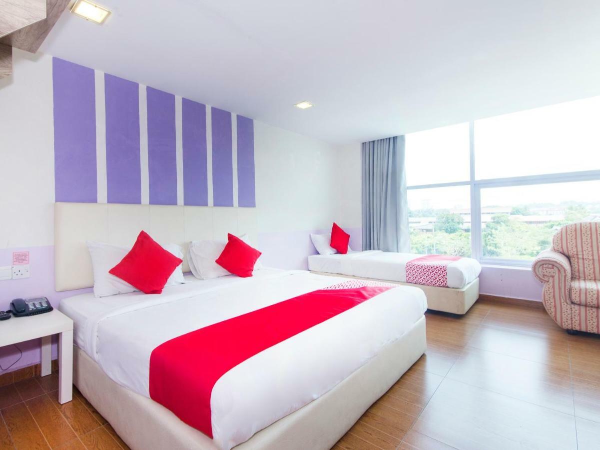 Oyo 419 City Boutique Hotel Bangi Kültér fotó
