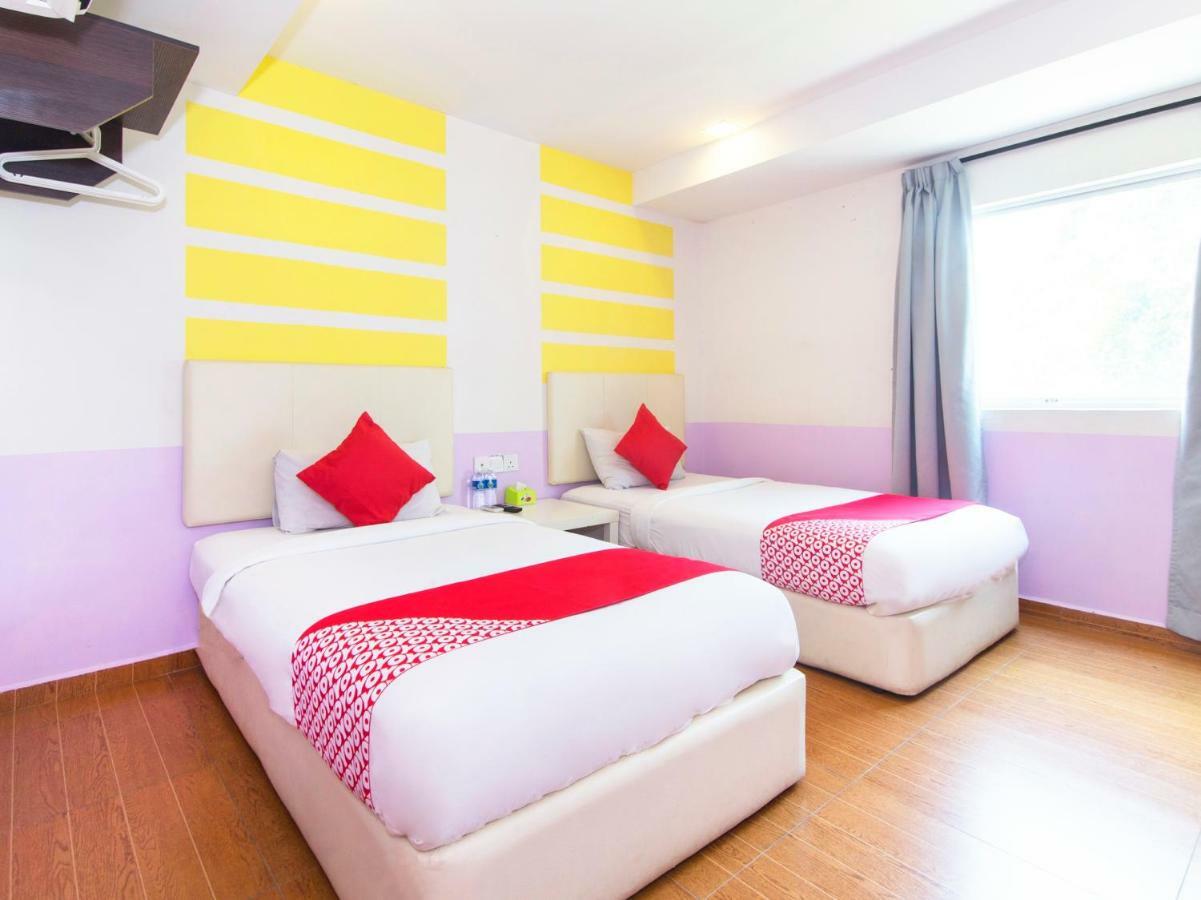 Oyo 419 City Boutique Hotel Bangi Kültér fotó