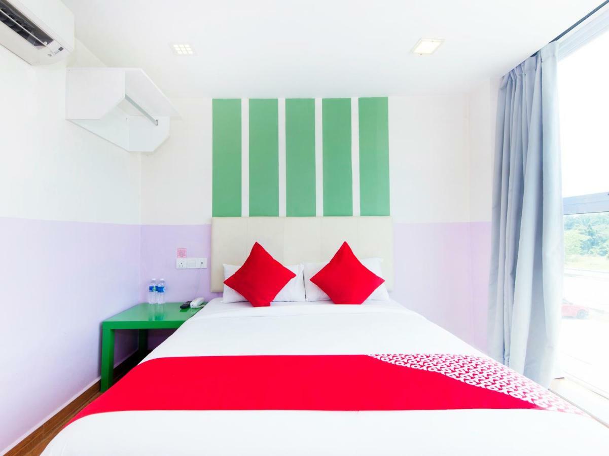 Oyo 419 City Boutique Hotel Bangi Kültér fotó