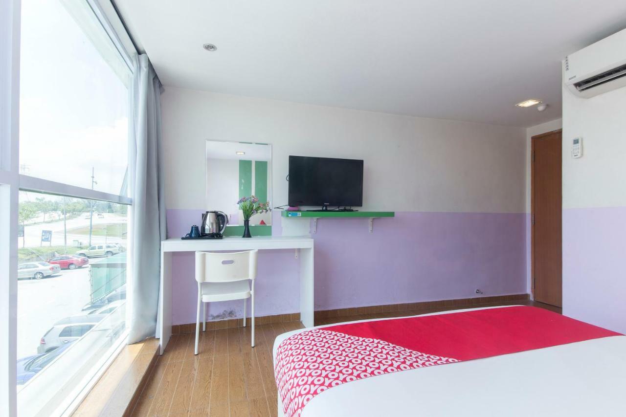 Oyo 419 City Boutique Hotel Bangi Kültér fotó