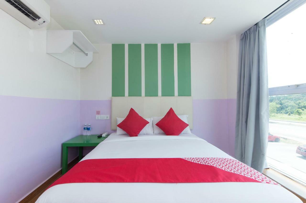Oyo 419 City Boutique Hotel Bangi Kültér fotó